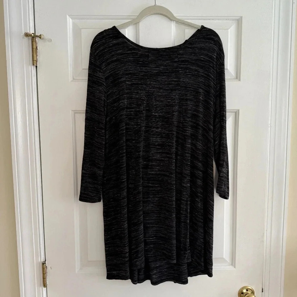 Mod-o-doc dress/tunic size swing style Large with cut out back